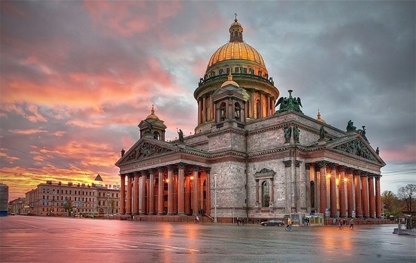 Какво можете да видите в Санкт Петербург